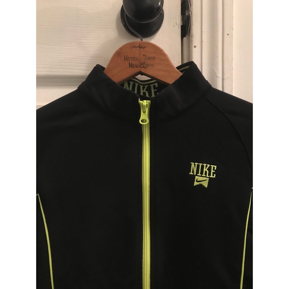 Nike kids size m